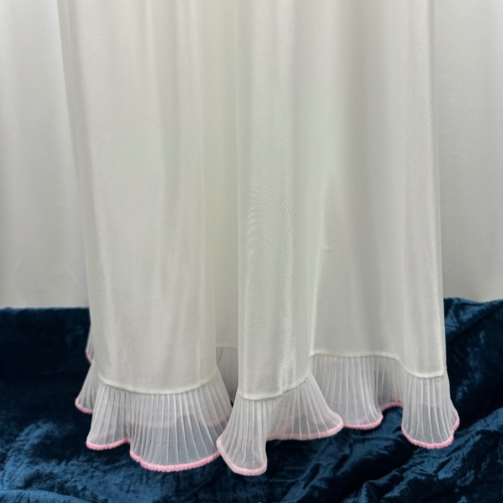 Vintage Bloomies Ivory Ruffle Nightgown Romantic Maxi Small - Picture 16 of 16